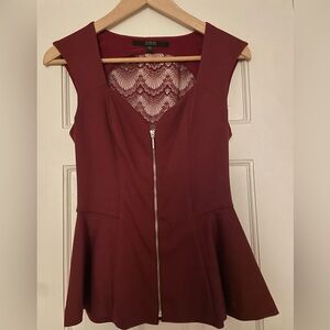 NEW Women’s juniors Guess crimson red full zip peplum blouse size S no tags